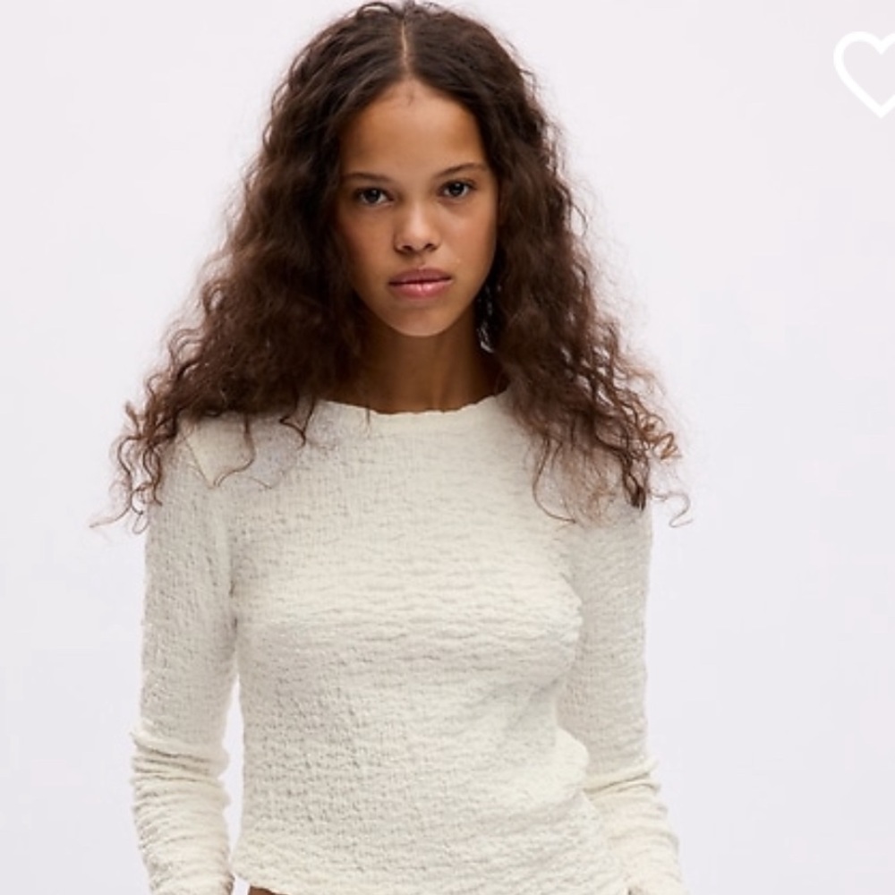 Gap long sleeve cropped pucker T-shirt